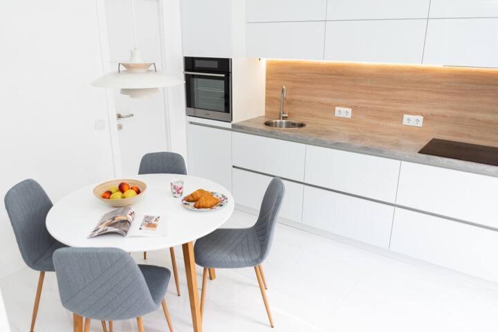 Freedom Apartments In The Heart Of Lviv - Balabana Str And Svoboda Avenue Exteriör bild