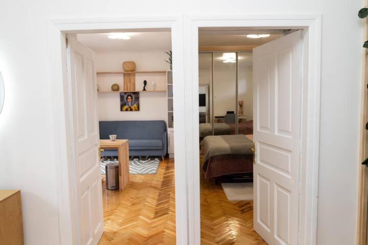 Freedom Apartments In The Heart Of Lviv - Balabana Str And Svoboda Avenue Exteriör bild